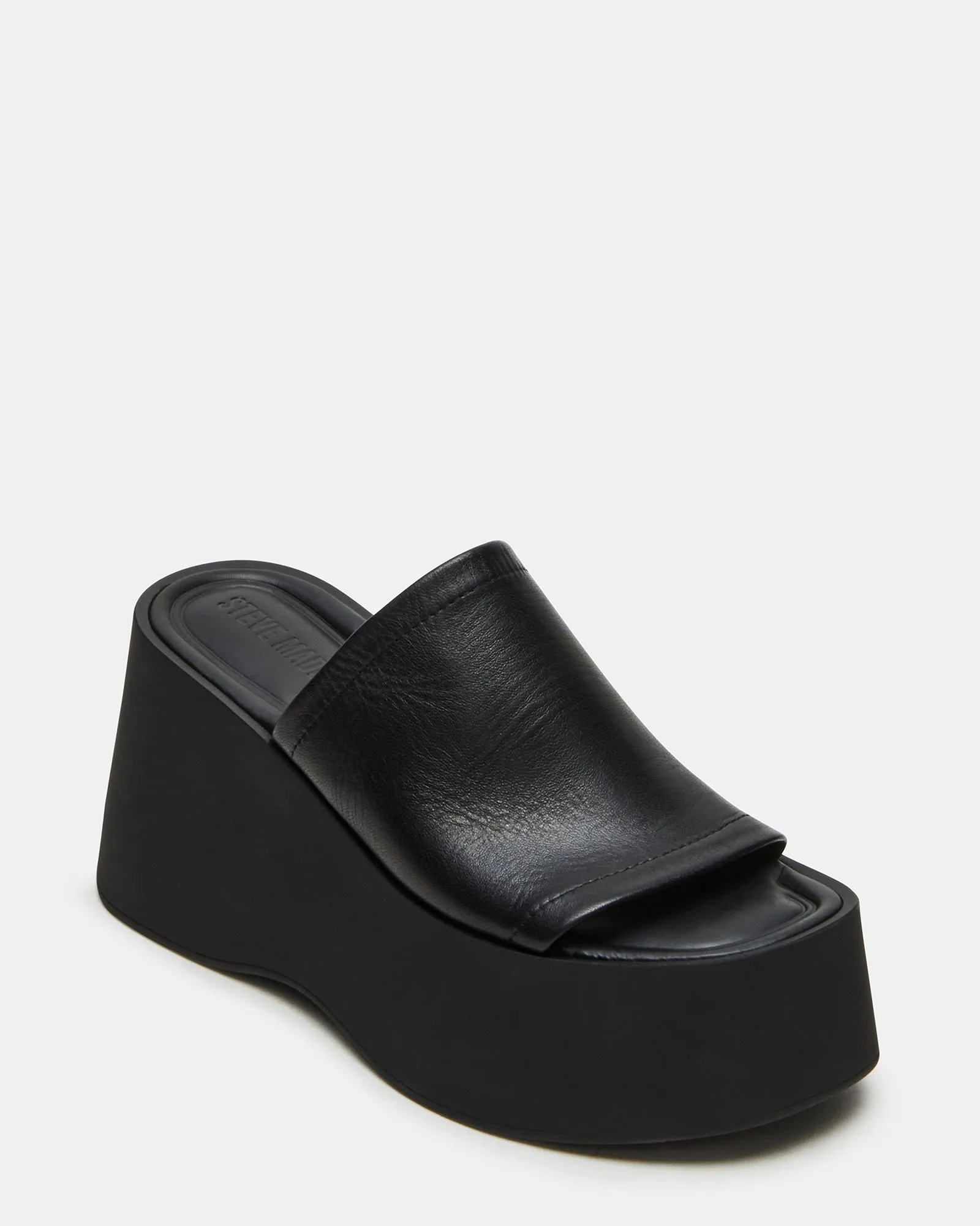 ALTITUDE BLACK LEATHER