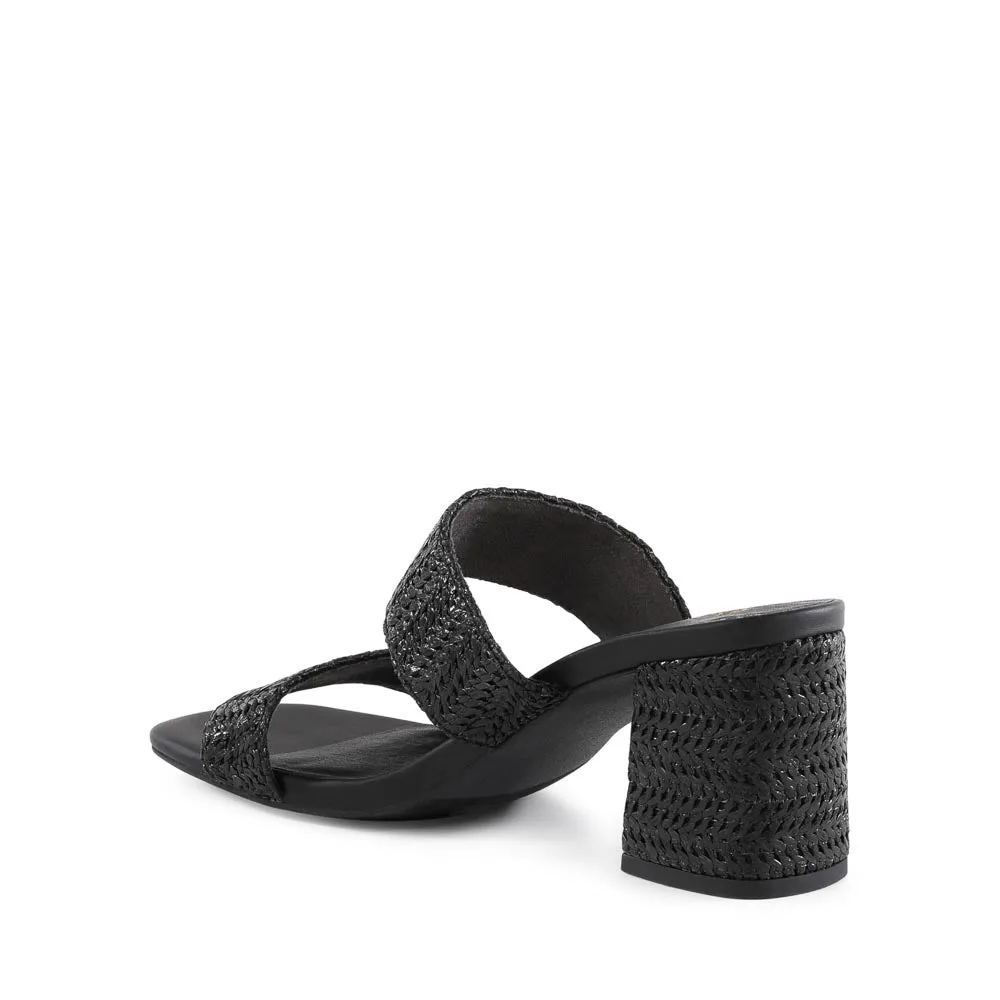 Newport Wide Width Sandal