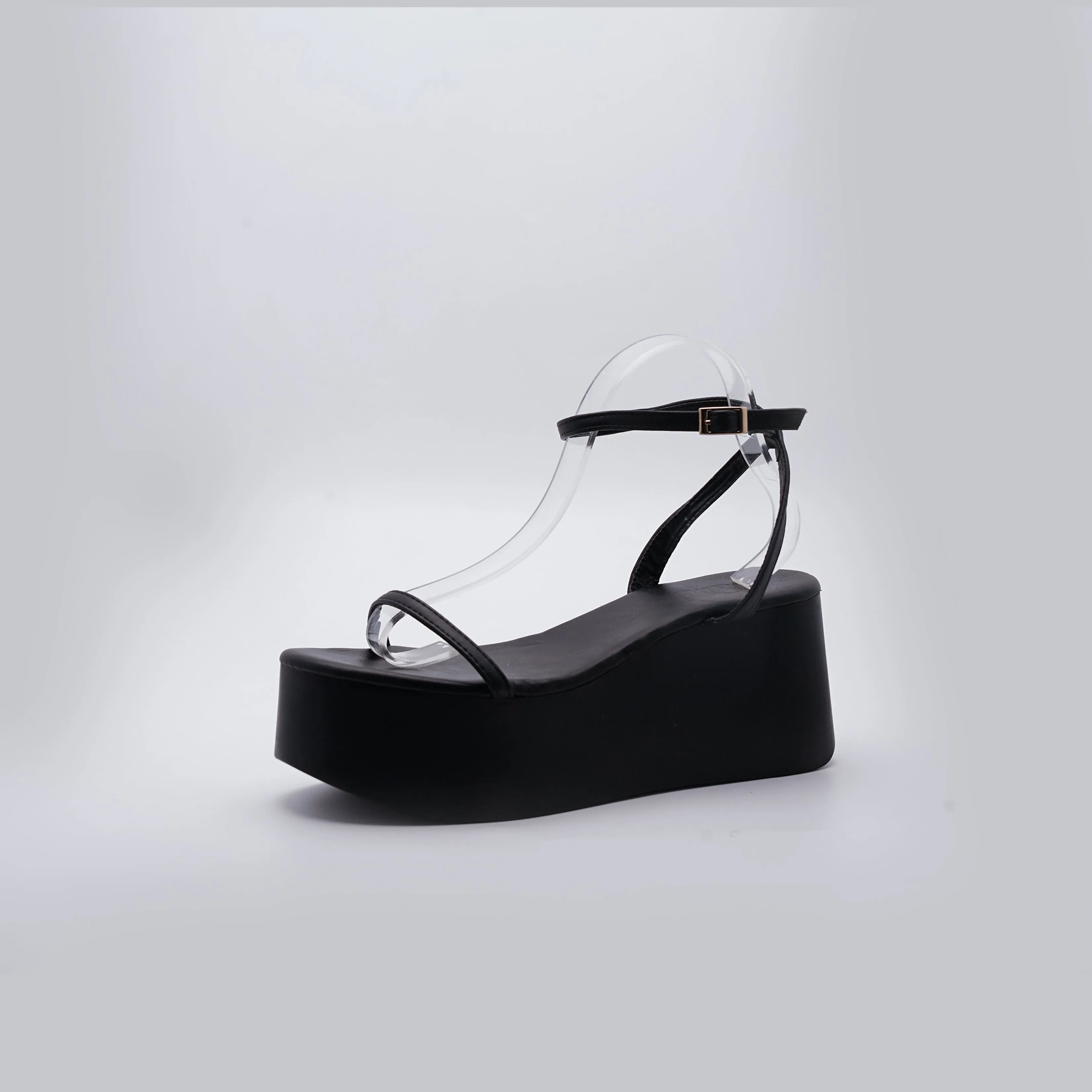 Shaln Round Toe Strappy Flatform Sandals