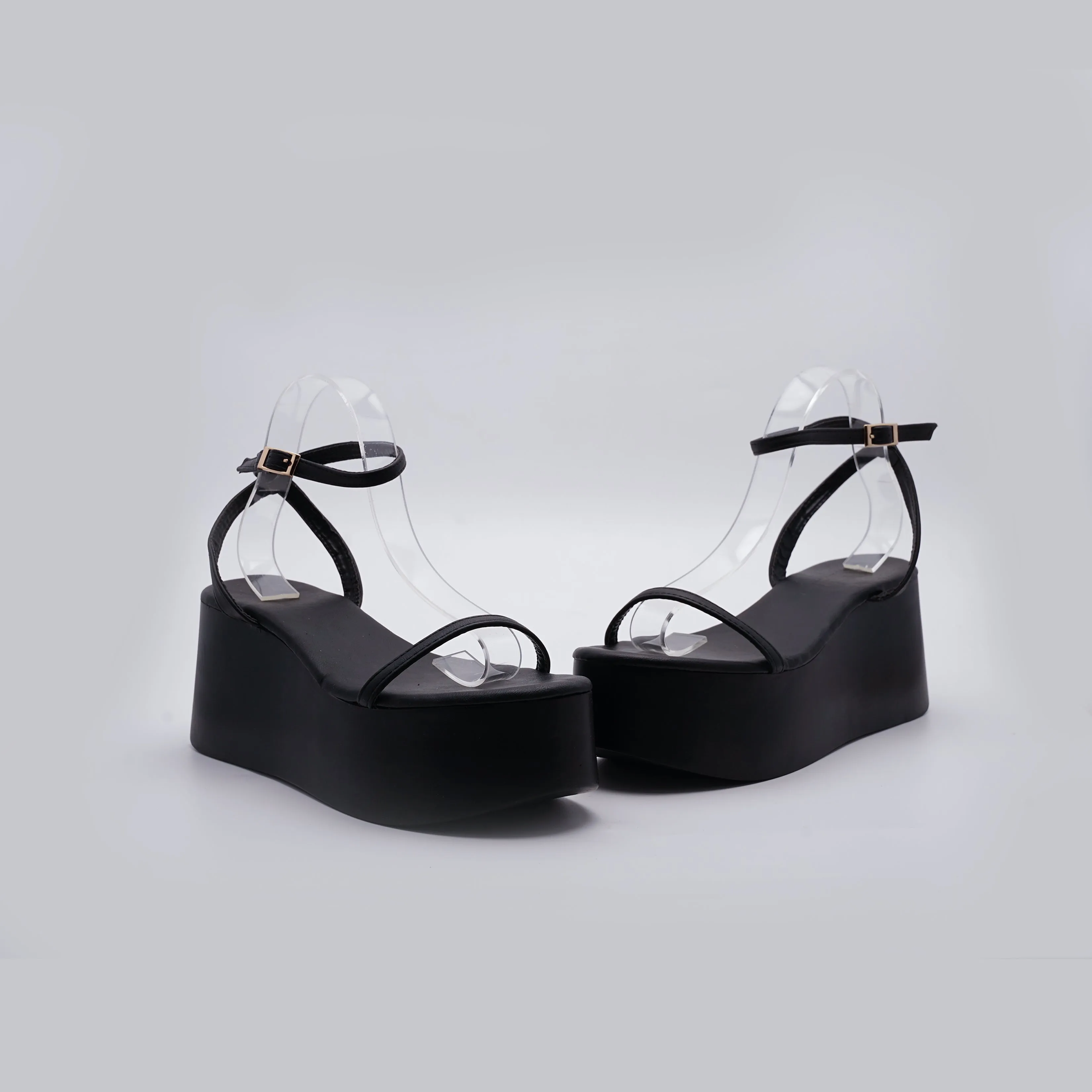 Shaln Round Toe Strappy Flatform Sandals